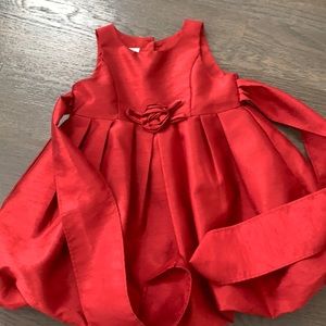Girls adorable red dress!